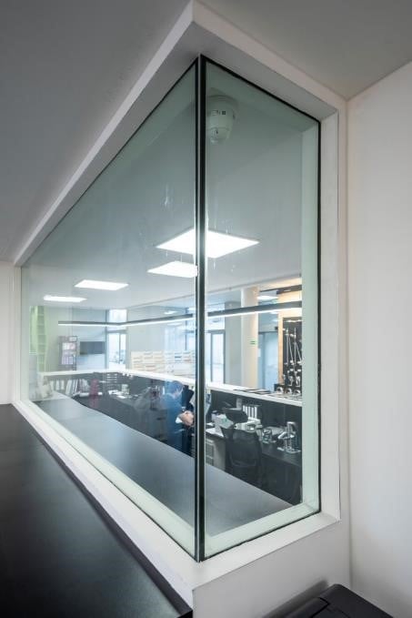 Fire resistant glazing for shopping centres & retail