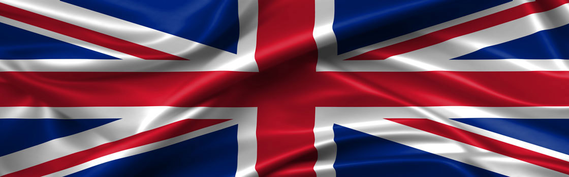 Slika plapolajoče britanske zastave.