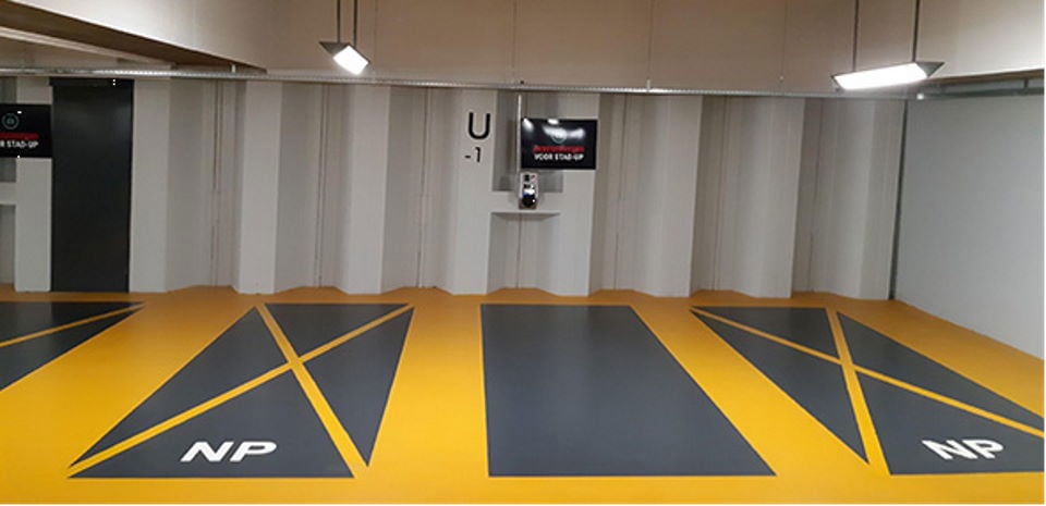 Példa elektromos autó töltőállomás megoldására a PROMATECT®-L500 és a PROMATECT®-H építőlap kombinálásával.