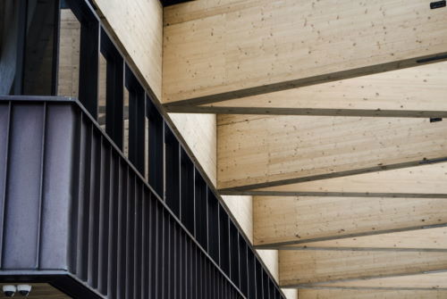 Zaviralci gorenja ter požarna zaščita lesa in lesenih nosilnih konstrukcij