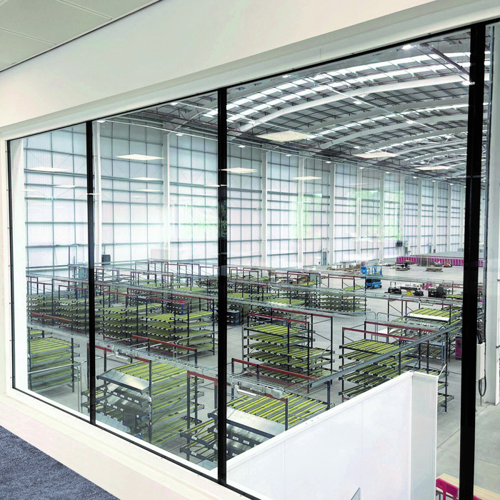 Promat SYSTEMGLAS® F1 meets glazing vision inside airline’s pioneering new operations centre