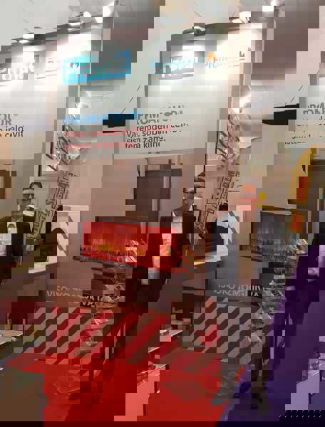 Suprafața de expunere PROMAFOUR® la târgul Dom