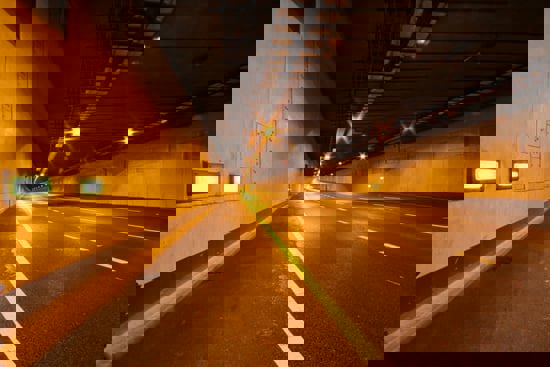 Holmesdale Tunnel, UK5/7