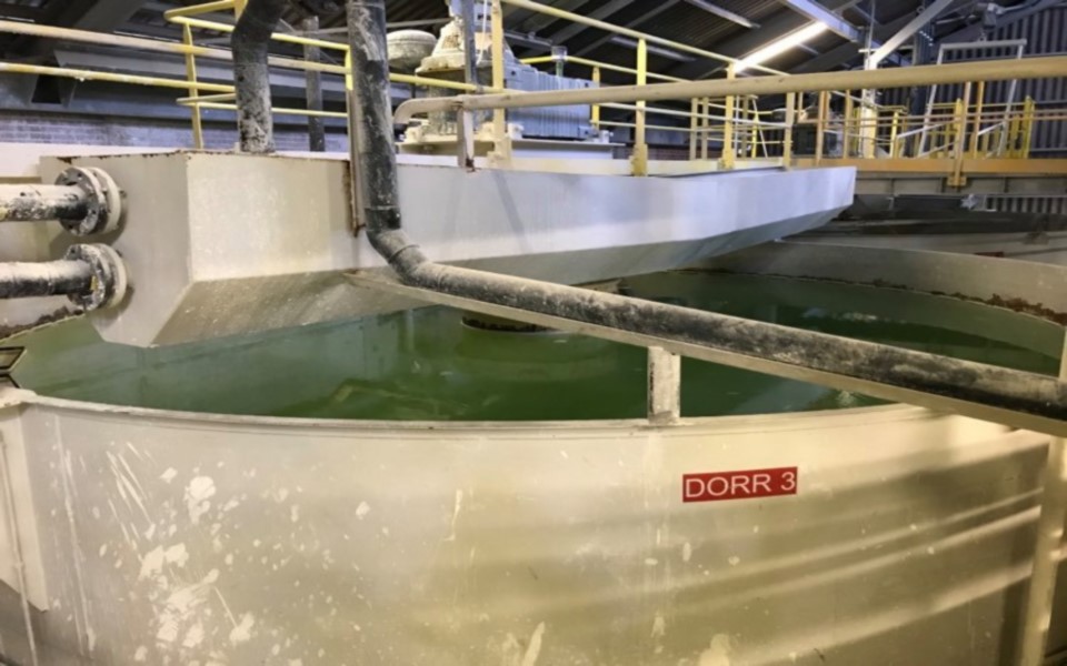 Recupereren van water uit de productie door 4 dorr’s