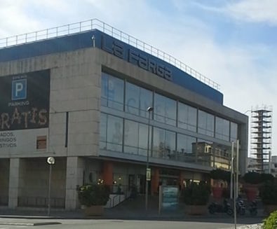 Centro Comercial La Farga, Barcelona