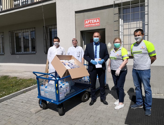 Siniat i Promat wspierają buski Szpital Rejonowy w walce z koronawirusem.
