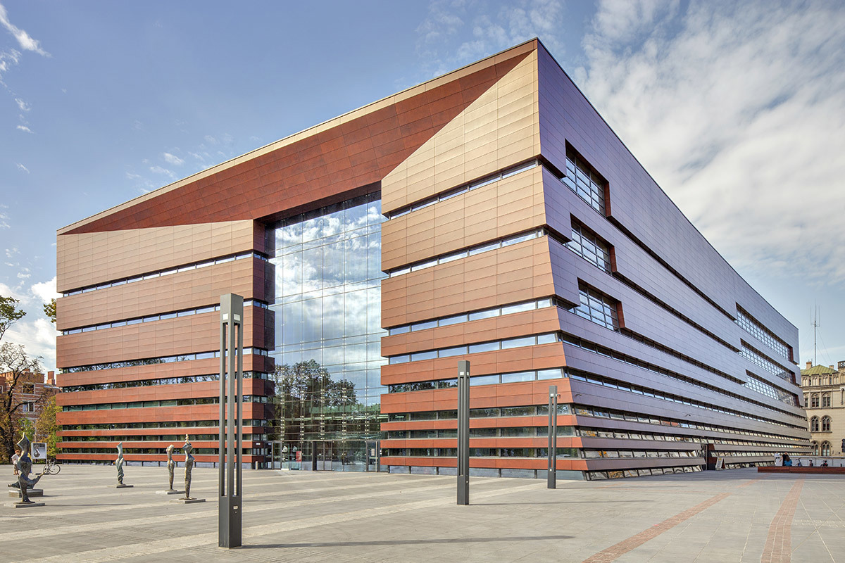 Narodowe Forum Muzyki we Wrocławiu. Widok z zewnątrz.