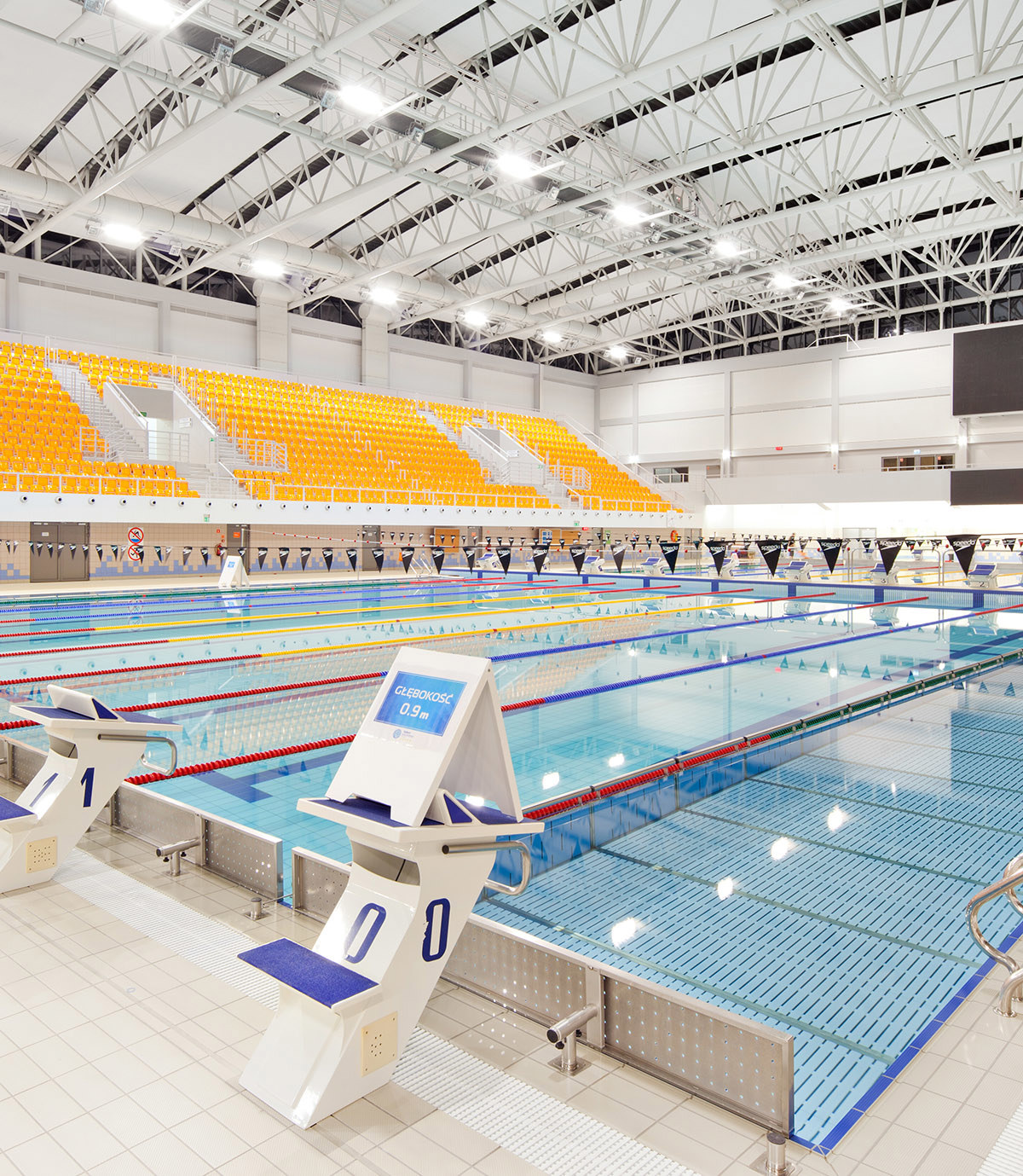 Wnętrze Term Maltańskich, basen olimpijski