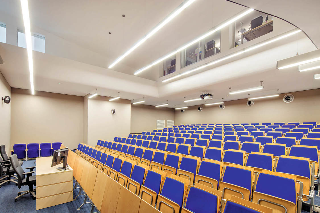 Aula Przyrodniczo-Medycznego Centrum Badań Innowacyjnych W Rzeszowie.