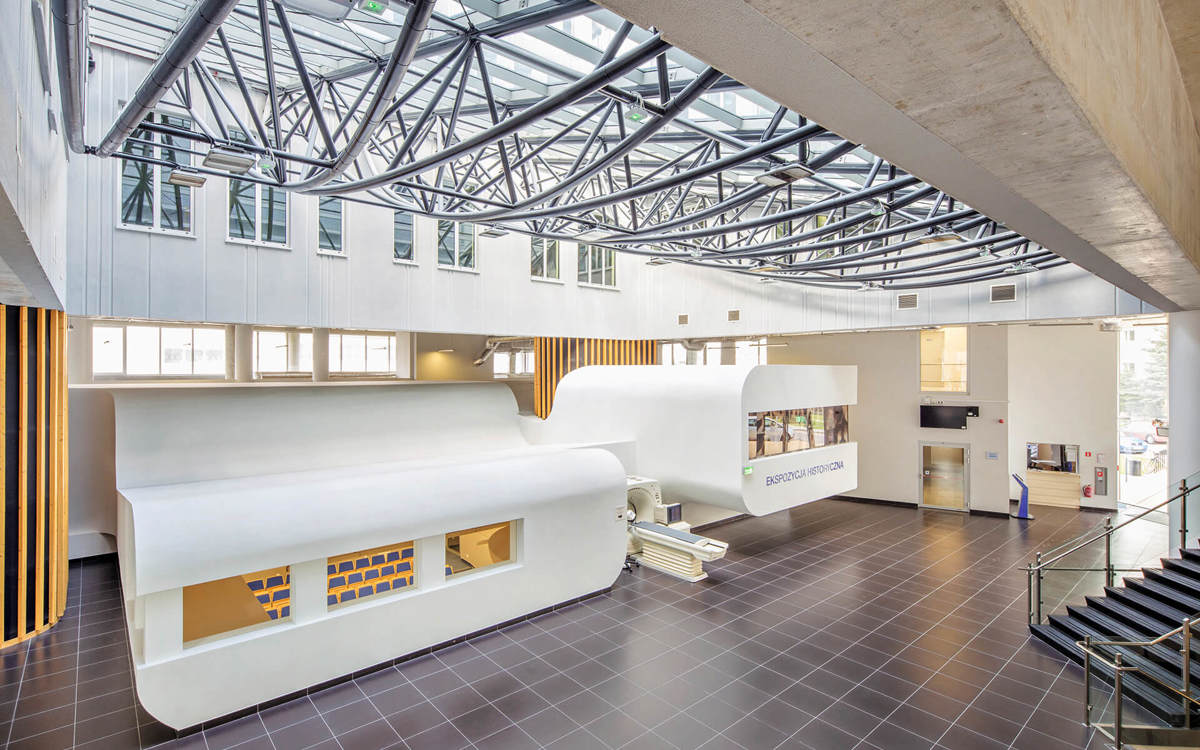 Korytarz Przyrodniczo-Medycznego Centrum Badań Innowacyjnych W Rzeszowie.