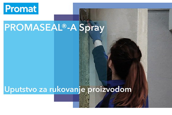 Nalepnica za PROMASEAL®-A spray uputstvo za upotrebu na kojoj se nalazi stručnjak koji nanosi materijal na zidnu podlogu.