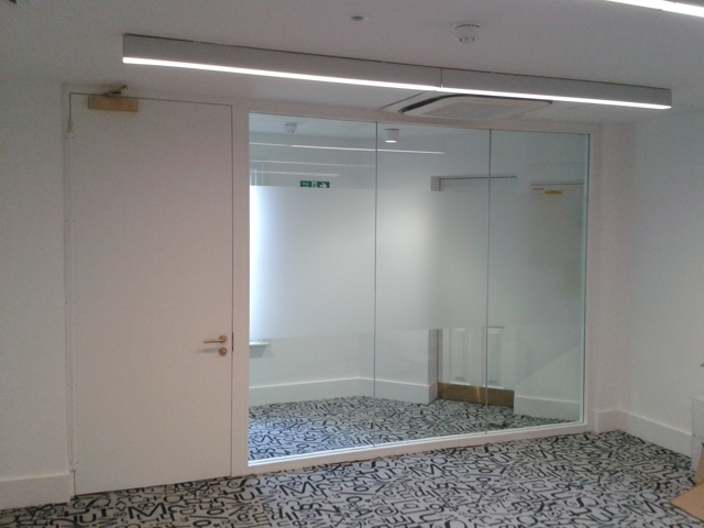 SYSTEMGLAS® Ligna provides assured fire safety for prestigious bilingual school 